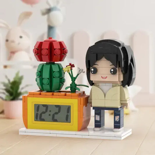 Personalisierte Klemmbaustein-Figur mit digitaler Uhr – DIY Miniatur zum Selbstaufbau